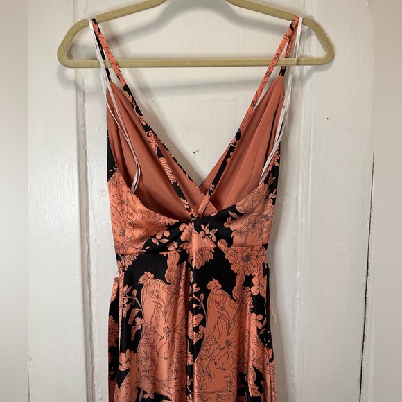 Lulu’s Tea Gardens Rusty Rose Floral Print Satin Maxi Dress - Picture 14 of 16
